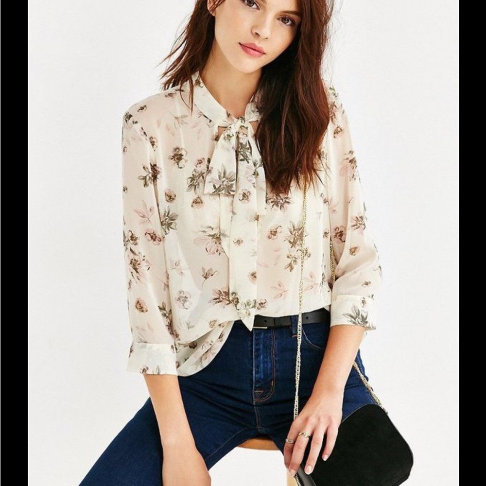 Kimchi Blue Cream Blouse with Peter Pan Collar and Tie Front